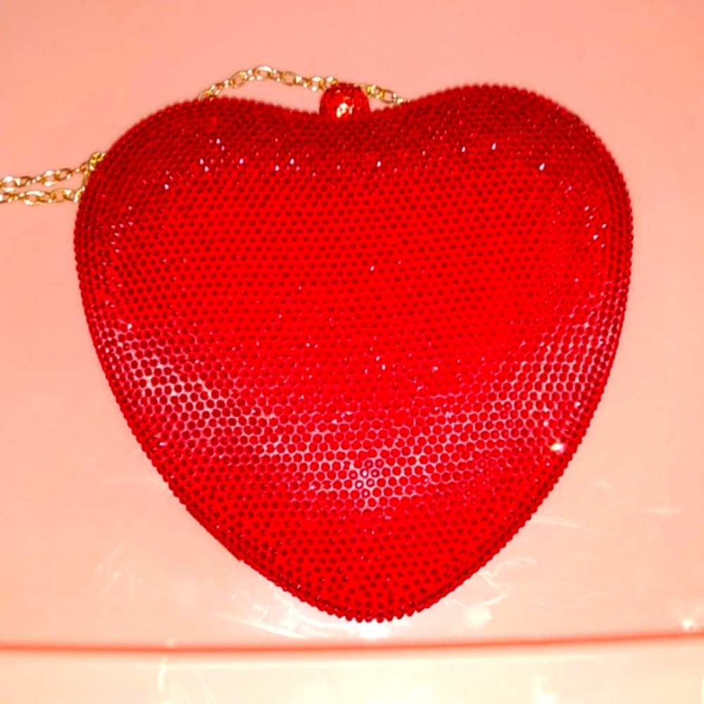 Red Queen of hearts Rhinestone ❤️ clutch